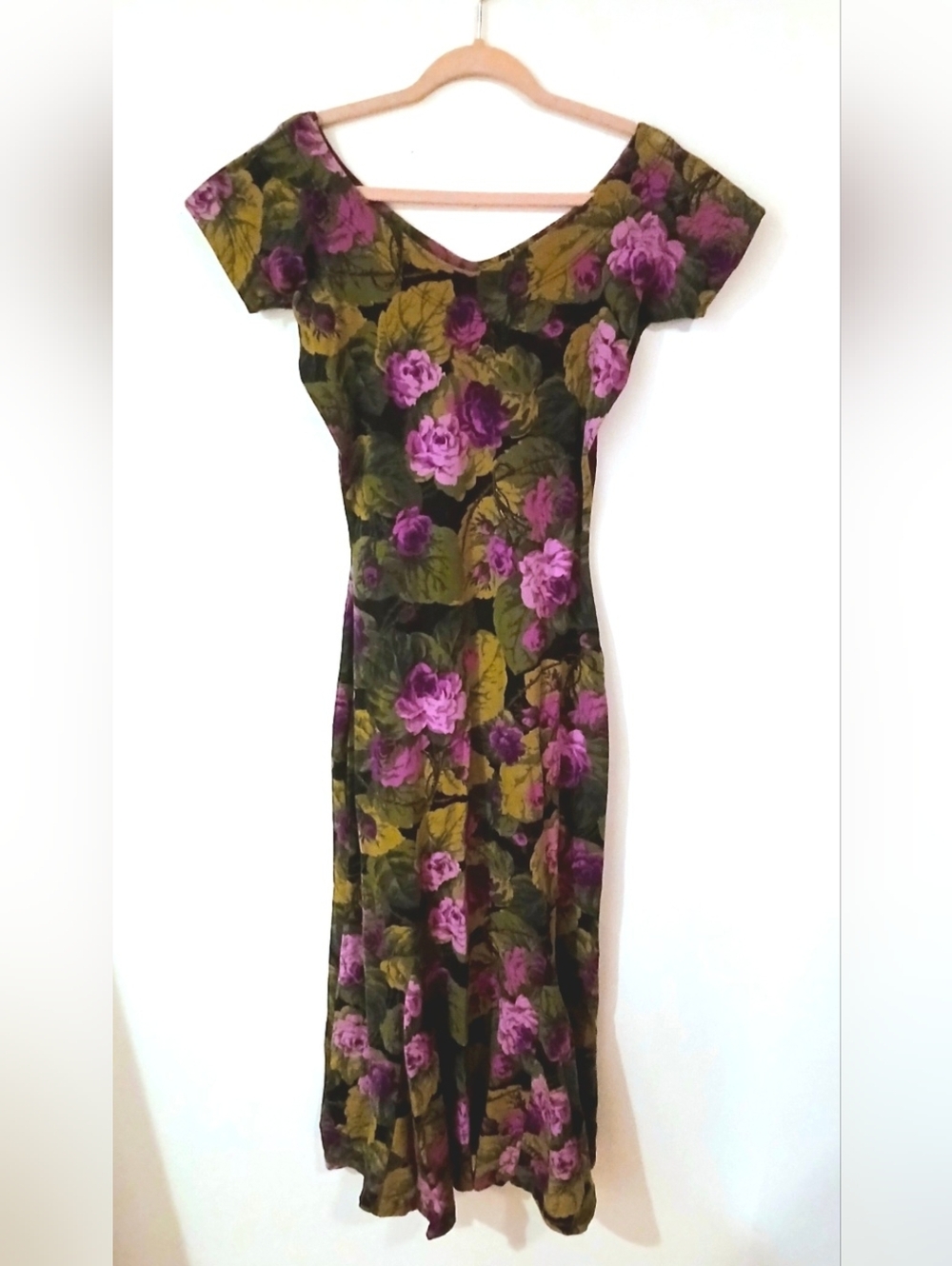 Vintage 90s Betsey Johnson Floral Dress Midi Fit Flare Cap Sleeve Black Purple M - Picture 3 of 6